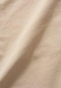 Oscar Jacobson DECLAN - Shorts - washed beige