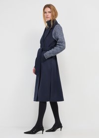 Calliope MANICHE IN - Cappotto classico - blu notte