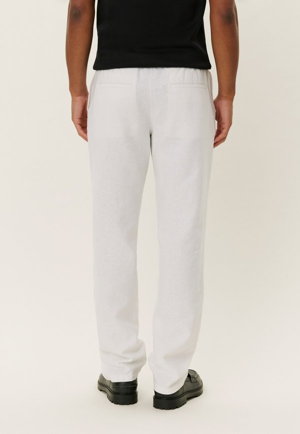 PATRICK PANTS - Trousers2