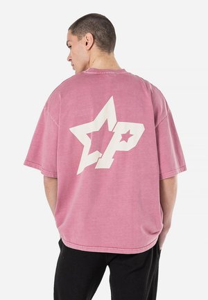 COTE BOXY TEE - Nyomott mintás póló - vintage rust pink