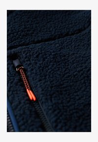 Wybrany, eclipse navy