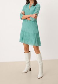 s.Oliver BLACK LABEL Denní šaty - turquoise