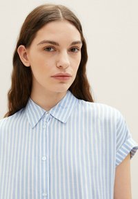 TOM TAILOR Hemdbluse - blue white thin stripe