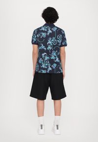 Versace Jeans Couture PRINT BAROCCO OUTLINE - Polotričko - blue