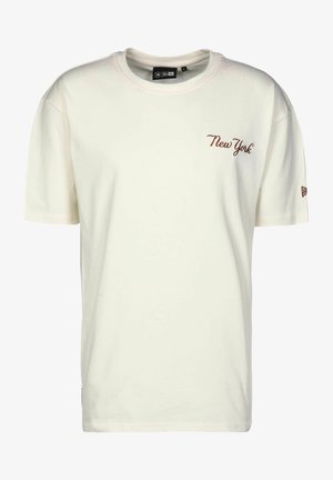 Cremfarbener T-Shirt mit kurzen Ärmeln, Rundhalsausschnitt und braunem, gesticktem "New York"-Text auf der linken Brust. Weiches Baumwollmaterial.