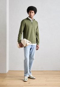 INDICODE JEANS Sweatshirt - olive