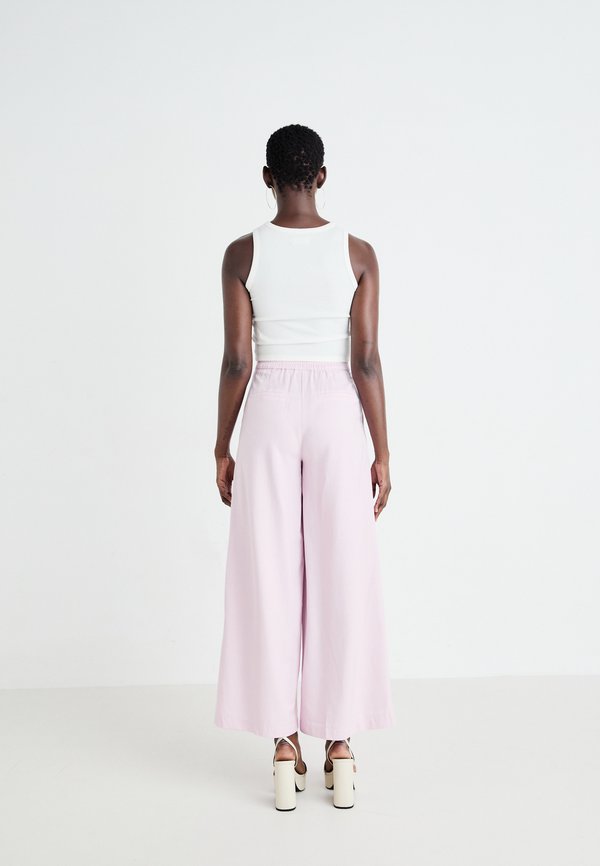 VIGRY WIDE FIT - Trousers - winsome orchid3