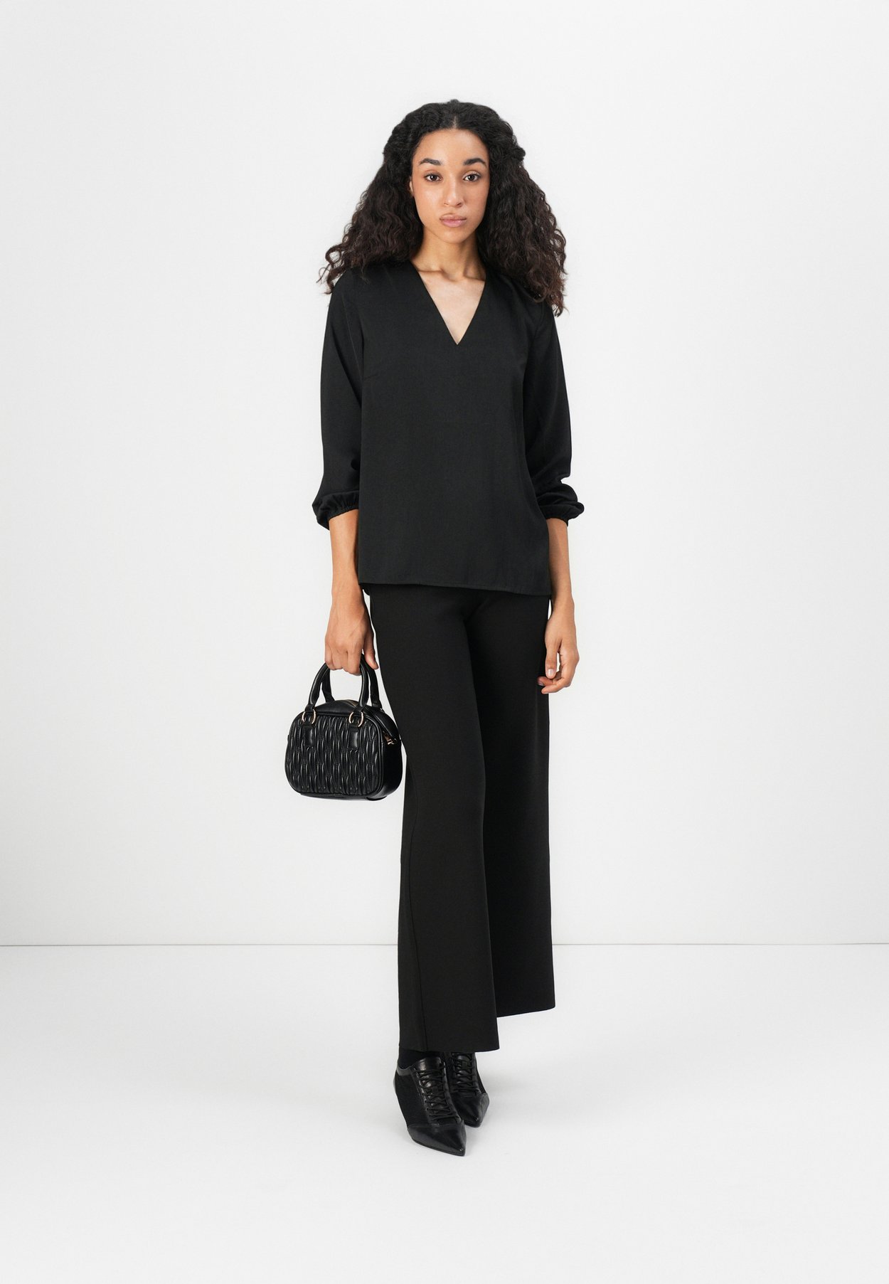 ONLLUCY LIFE V NECK