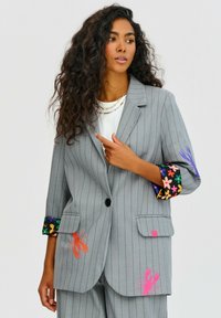 BLOOMING FRIENDS - Blejzr - grey