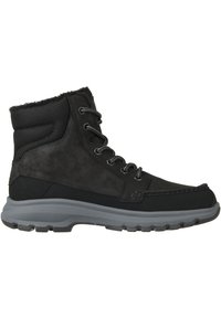 Zwarte waterdichte boot met een textuur bovenkant, een gewatteerde kraag en een grijze rubberen buitenzool. Heeft metalen oogjes en een vetersluiting voor een veilige pasvorm.
