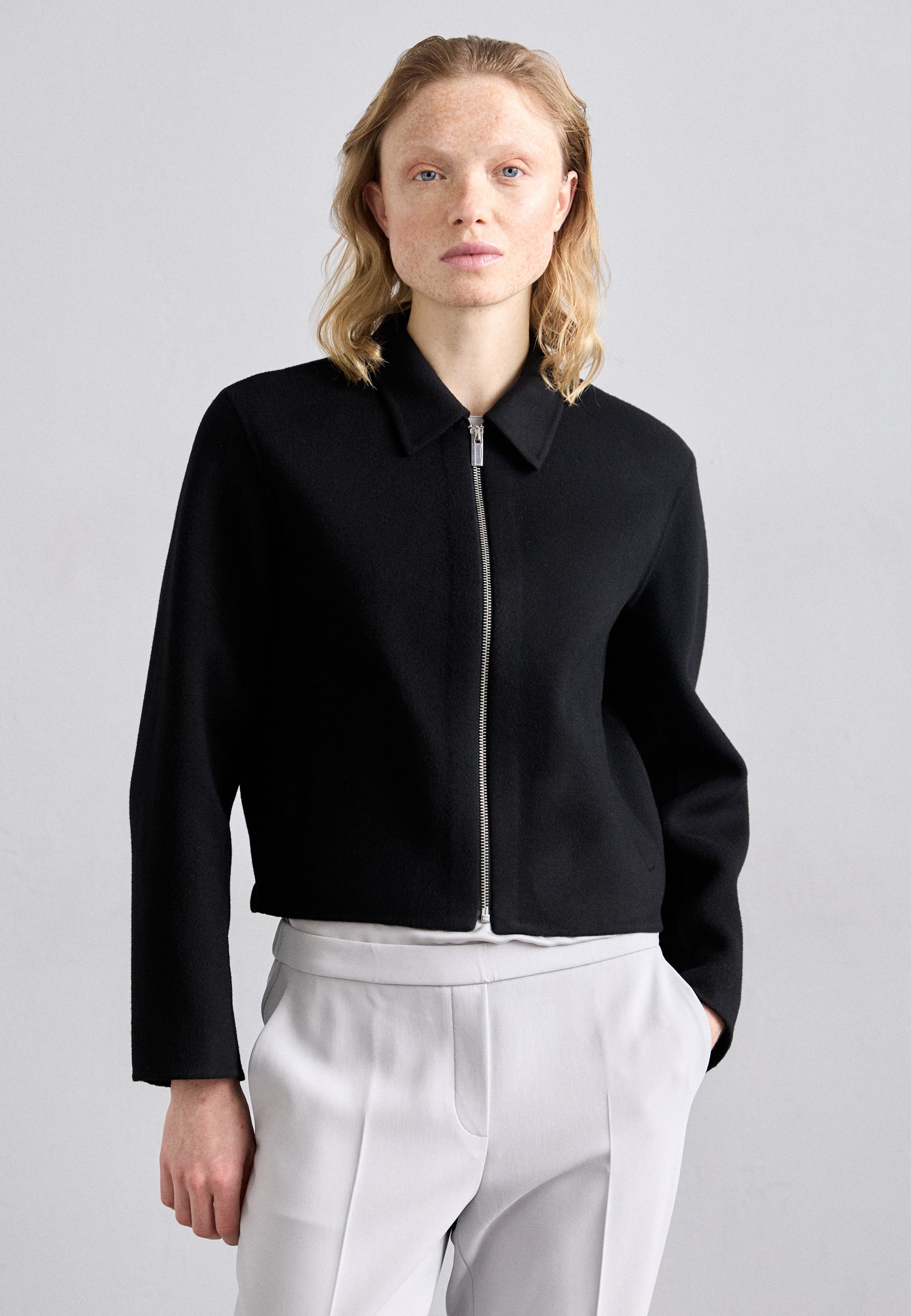 openyy ジャケット (TIE ZIP TRAINING JACKET) FITTED TRAINING JACKET WITH FULL ZIP AND POCKETS - Training