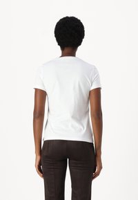 Guess SS CN ICON  - T-shirts med print - pure white
