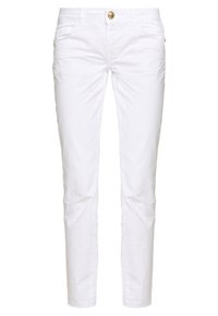 Vita bomullbyxor med slim fit, med guldfärgad knappdetalj, framfickor och en mjuk textur. Enkelt, funktionellt design.