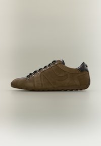Δεν επιλέχθηκε, taupe/brown