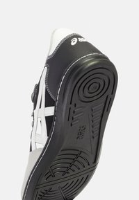 ASICS SportStyle Sneakers - black