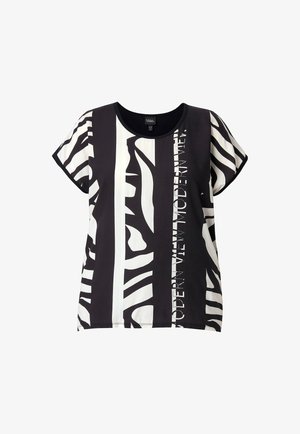 Mustavalkoinen lyhythihainen toppi abstrakteilla seepra-raidoilla ja pystysuoralla tekstillä "MODERN VIEW" yksivärisellä taustalla.