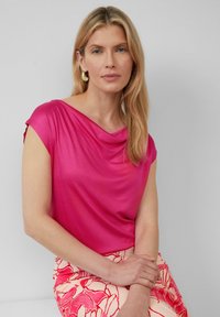 s.Oliver BLACK LABEL MIT WASSERFALL-AUSSCHNITT - T-shirt basic - pink