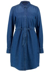 Abito camicia in denim, blu medio, colletto, maniche lunghe, cintura in vita annodata, chiusura frontale con bottoni, tasche laterali, orlo curvo, stile casual.
