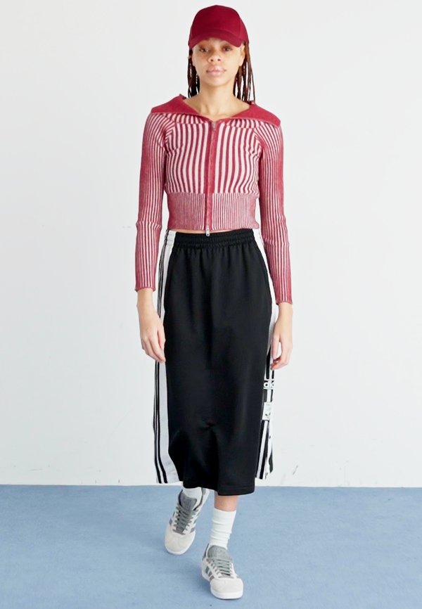 ADIBREAK - A-line skirt3