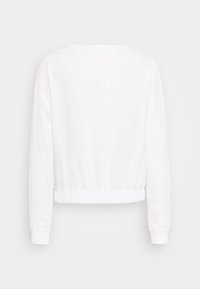 Weißer langärmeliger, gekürzter Sweatshirt. Weicher Stoff mit ger gatheredem Saum, Rundhalsausschnitt und gerippte Bündchen. Keine sichtbaren Muster oder Verzierungen.