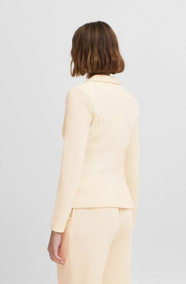 IHKATE - Blazer - almond milk2