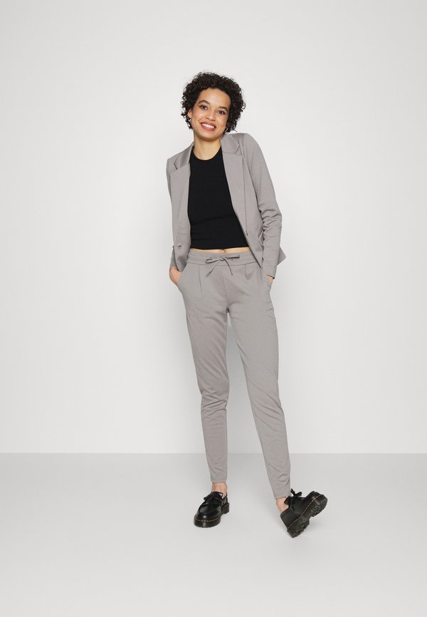 KATE - Tracksuit bottoms - driftwood3