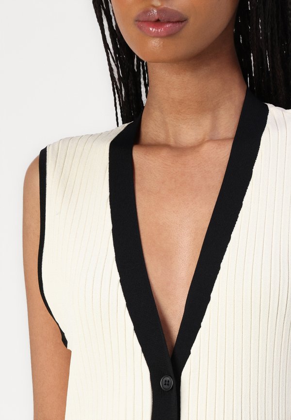 PORTIA BUTTON FRONT DRESS - Maxi dress - vanilla3