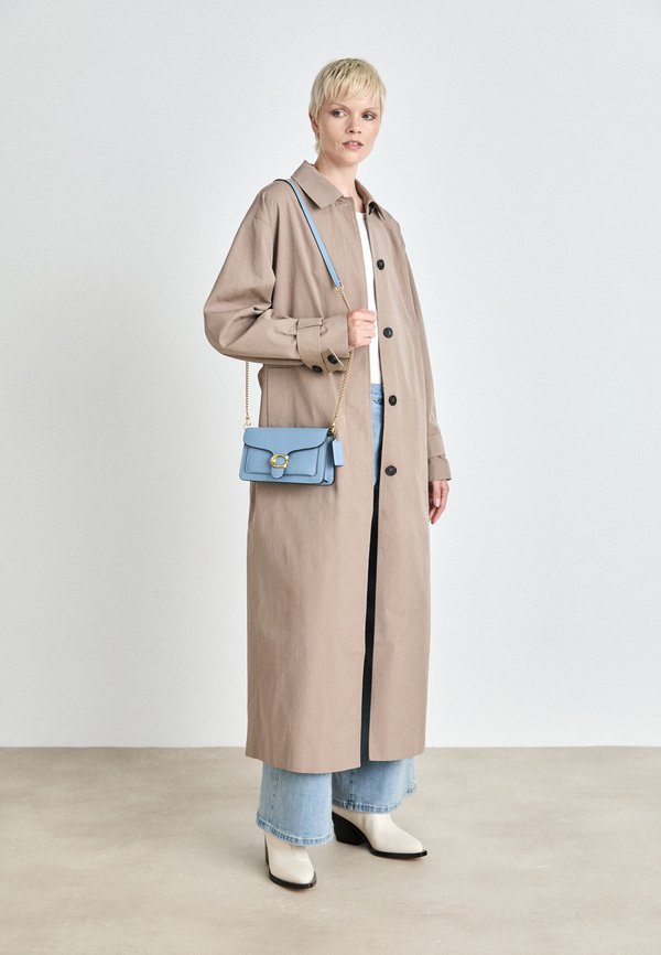 TABBY CHAIN - Clutch3