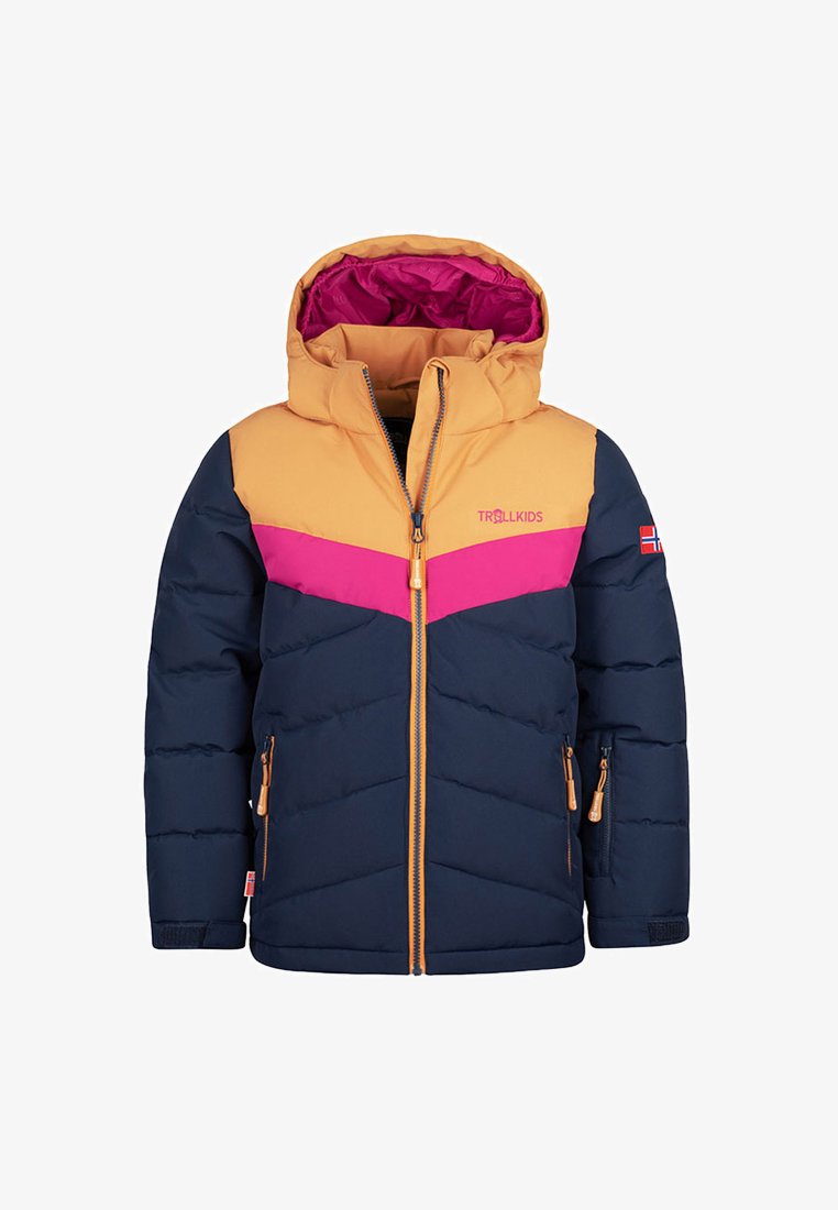 Navyblaue Steppjacke mit orangefarbenen und pinkfarbenen Akzenten, ausgestattet mit Kapuze, Frontreißverschluss und zwei seitlichen Reißverschlusstaschen.