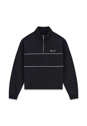 Schwarzes Sweatshirt mit Viertel-Reißverschluss und langen Ärmeln, zwei dünne weiße horizontale Streifen über der Brust und kleiner weißer Logo-Schriftzug auf der linken Seite.