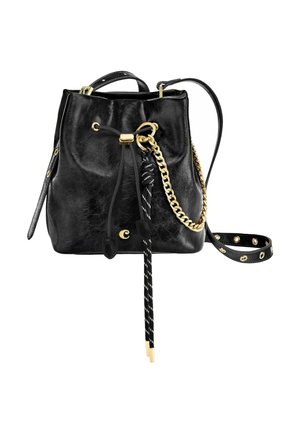 Sac seau en cuir noir avec chaîne dorée et détails œillets, fermeture à cordon de serrage et bandoulière réglable sur fond blanc.