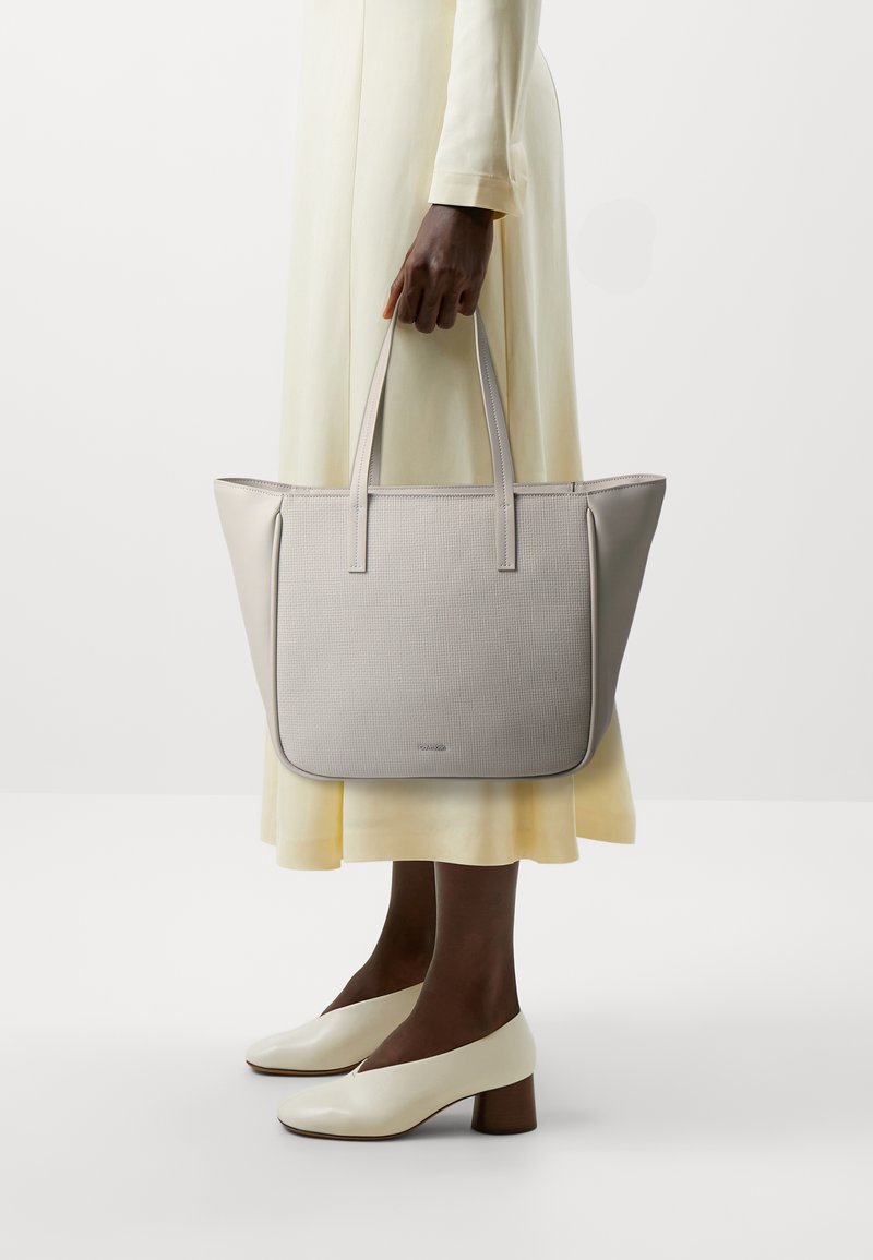 Calvin Klein - Torba na zakupy