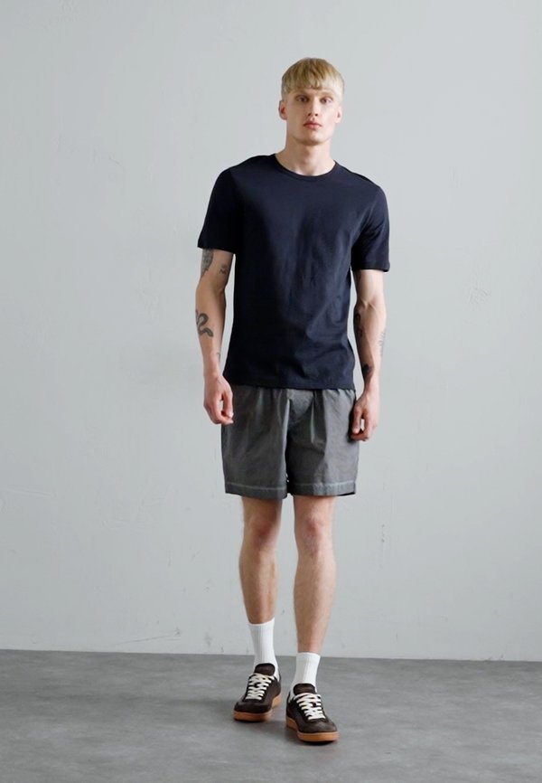 OLAF - Basic T-shirt - light ink2