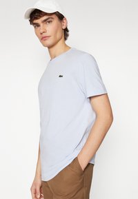 Lacoste Pamata T-krekls - phoenix blue
