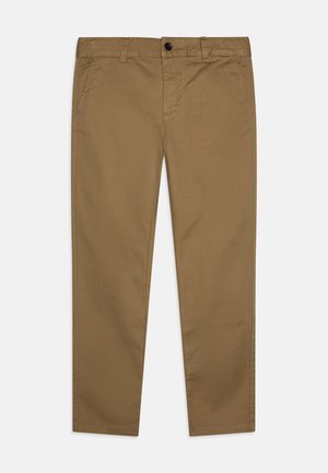 Brune, tapered chinos med flat front, enkelt knappestopp og to frontlommer, laget av en glatt bomullsblandingsstoff.