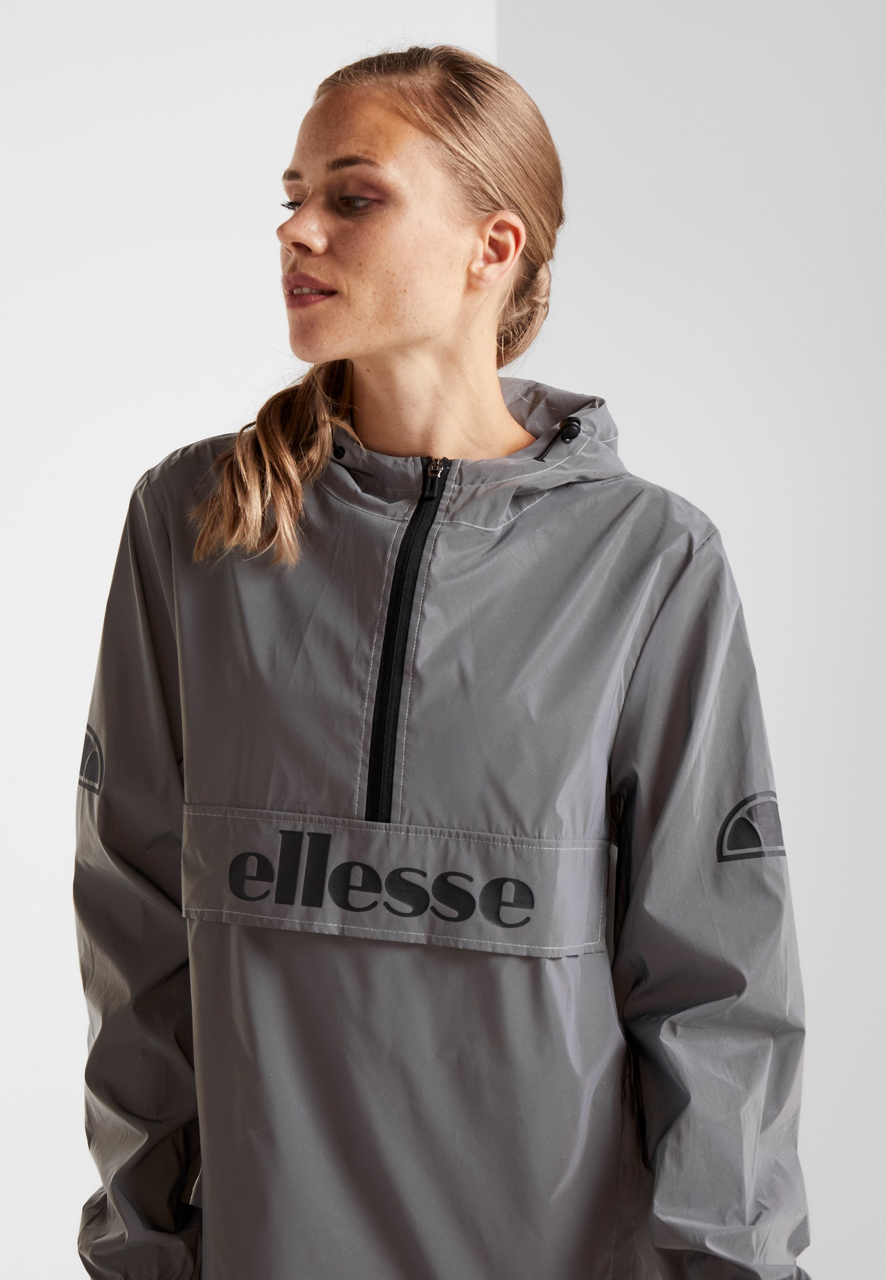 ellesse lasbro reflective jacket