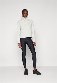 Under Armour Expanse Fleece - Fliisdžemper - summit white