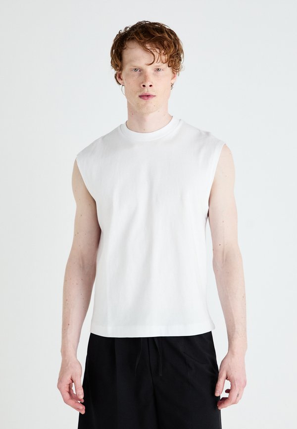 SQUARE TANK  - Top