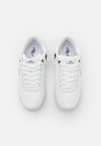 Thumbnail Image 4