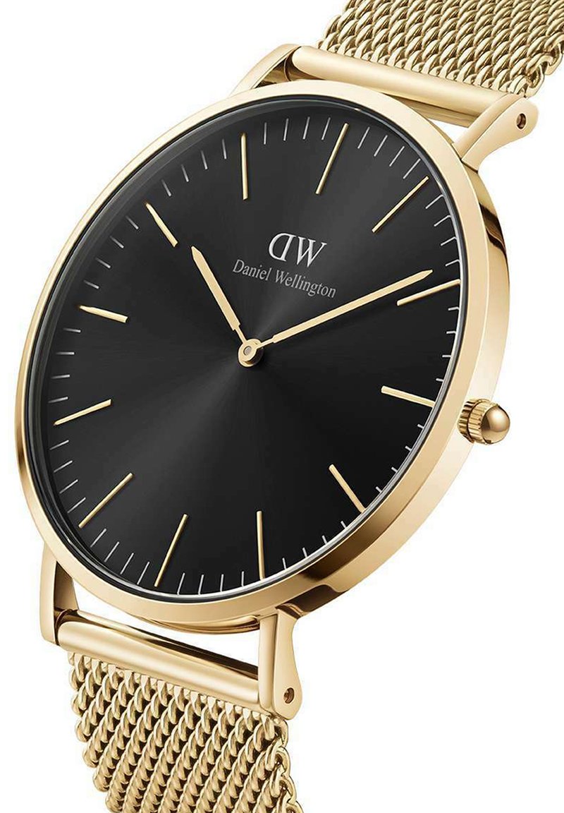 Watch Price DANIEL WELLINGTON CLASSIC MULTI-EYE STERLING ONYX