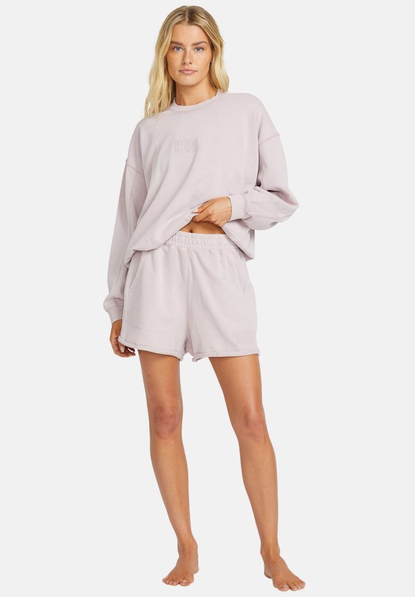 SO TYPICAL - Shorts - haze2