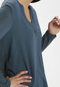 Kaffe Bluse - neon blue