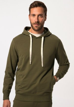 Olijfgroene hoodie met een trekkoord, zachte textuur en geribbelde manchetten. Voorzien van logo-geaccentueerde trekkoorden en een buidelzak.