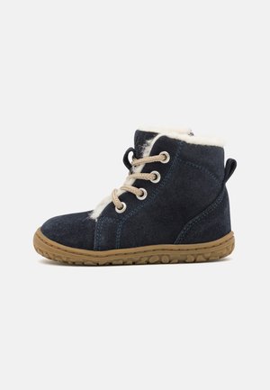 NURDI BAREFOOT UNISEX - Bottines à lacets - navy