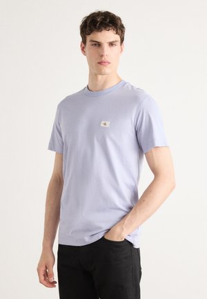 Calvin Klein Jeans WOVEN LABEL REGULAR TEE - T-shirt basic - aleutian