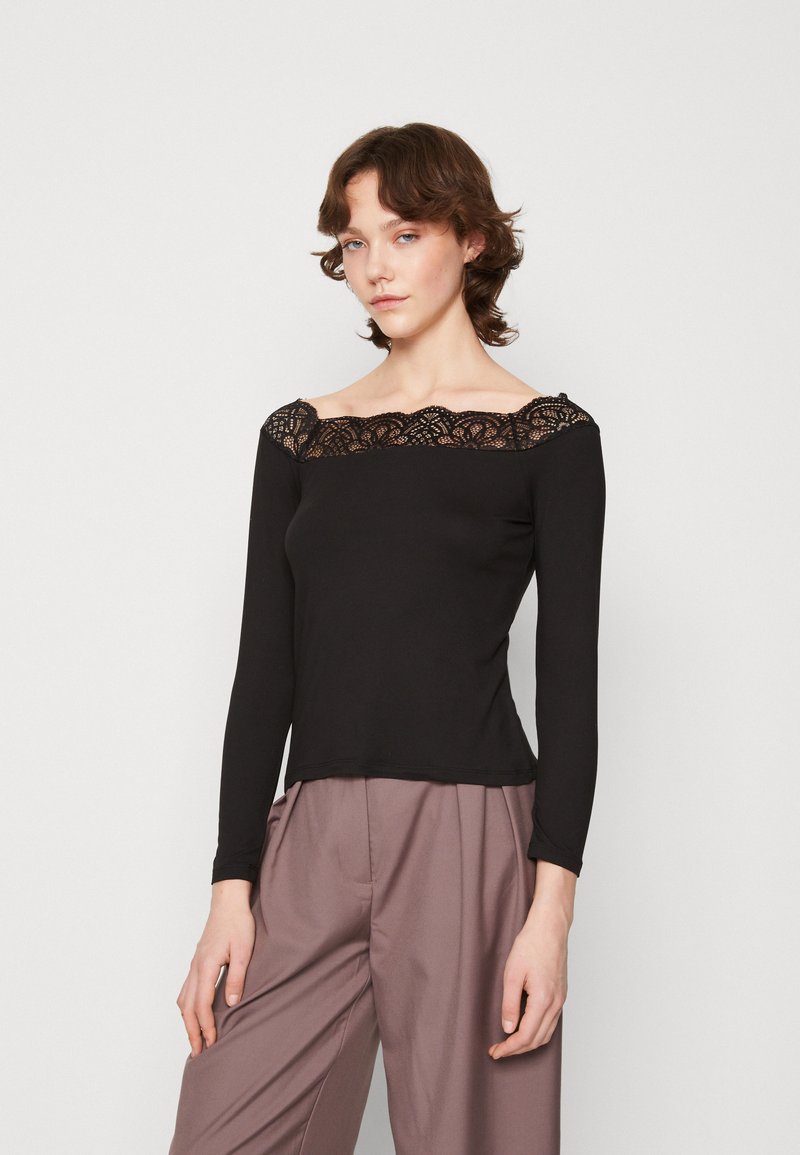 VILEOA Top - Black