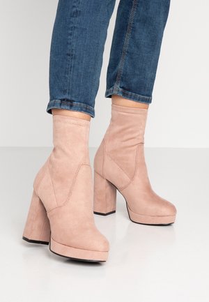 High Heel Stiefelette - light pink