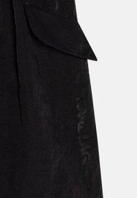 KARL LAGERFELD KIDS SKIRT - A-linjainen hame - black