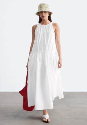 & OTHER STORIES, & OTHER STORIES GATHERED MIDI DRESS - Robe longue - white