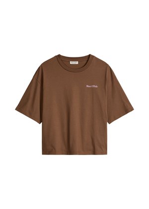Καφέ κοντομάνικο crop T-shirt με στρογγυλή λαιμόκοψη και λεκτικό λογότυπο «Marc O'Polo» στο αριστερό στήθος.